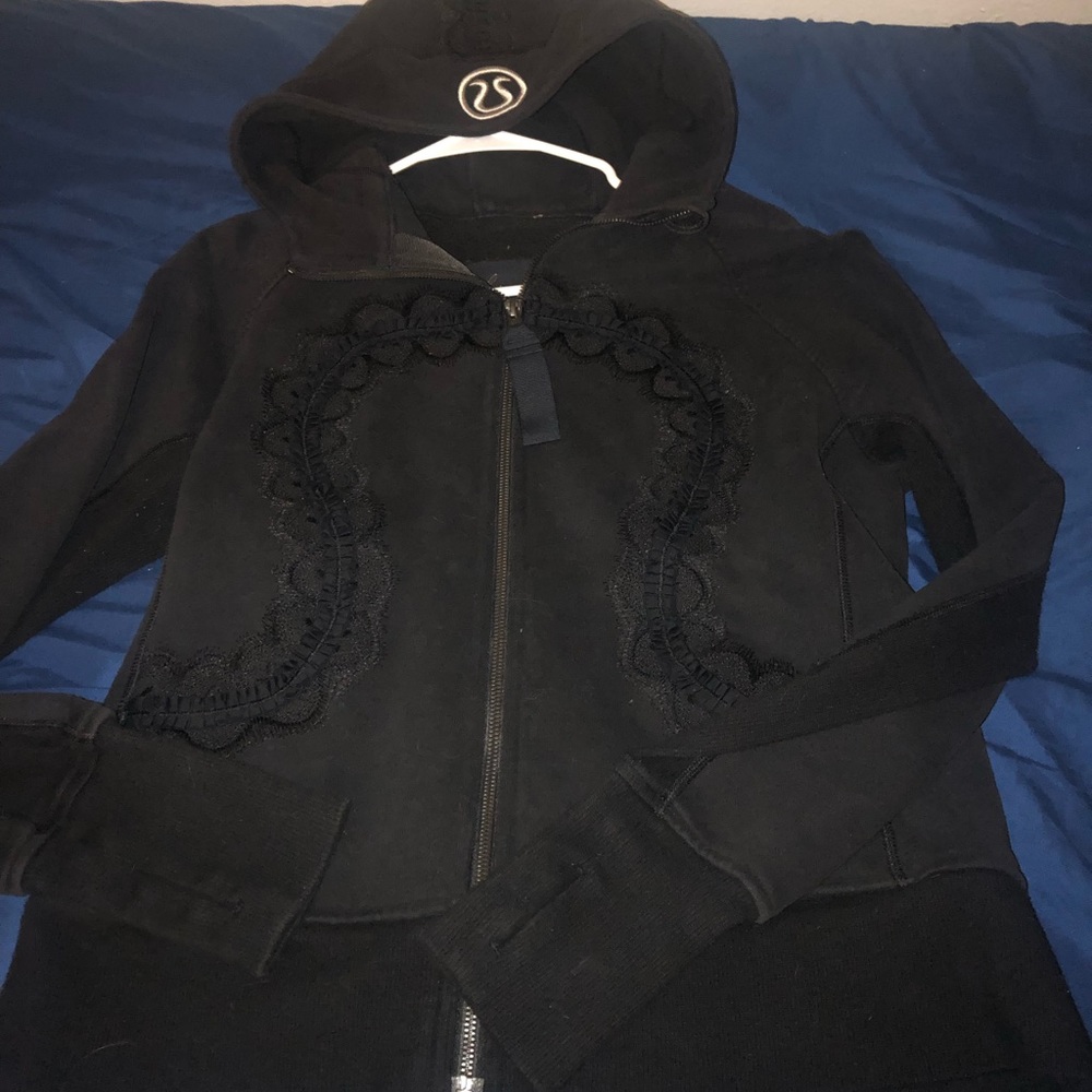 Lululemon zip sweatshirt limited edition 2013